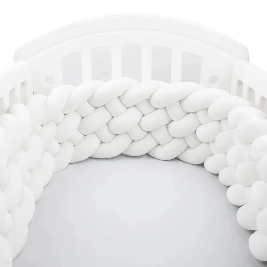 Breathable White 6 Knotted Cot Bumper: Cot Bumper