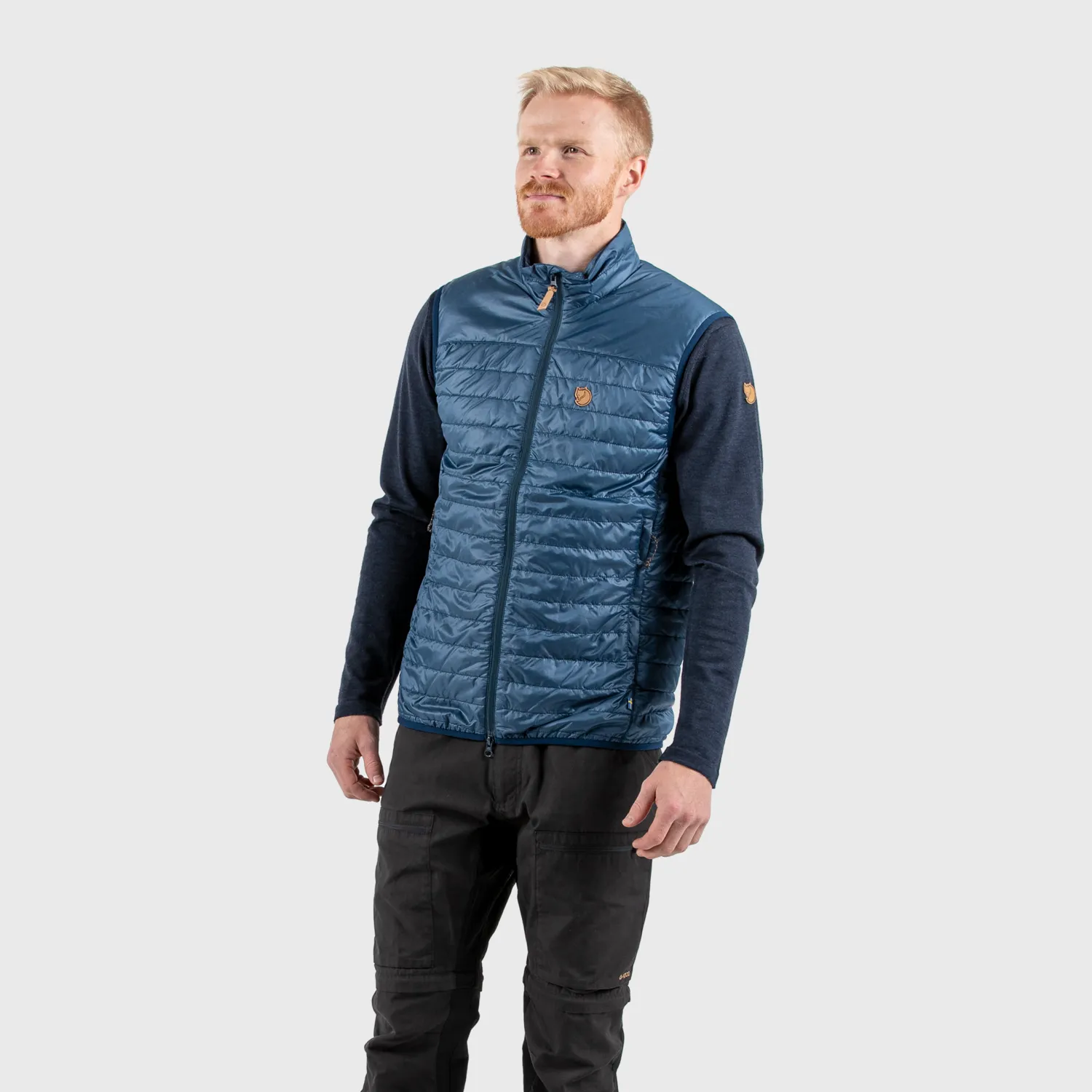 Fjällräven Men&#x27;s Abisko Padded Vest Arctic Green | Buy Fjällräven Men&#x27;s Abisko Padded Vest Arctic Green here | Outnorth