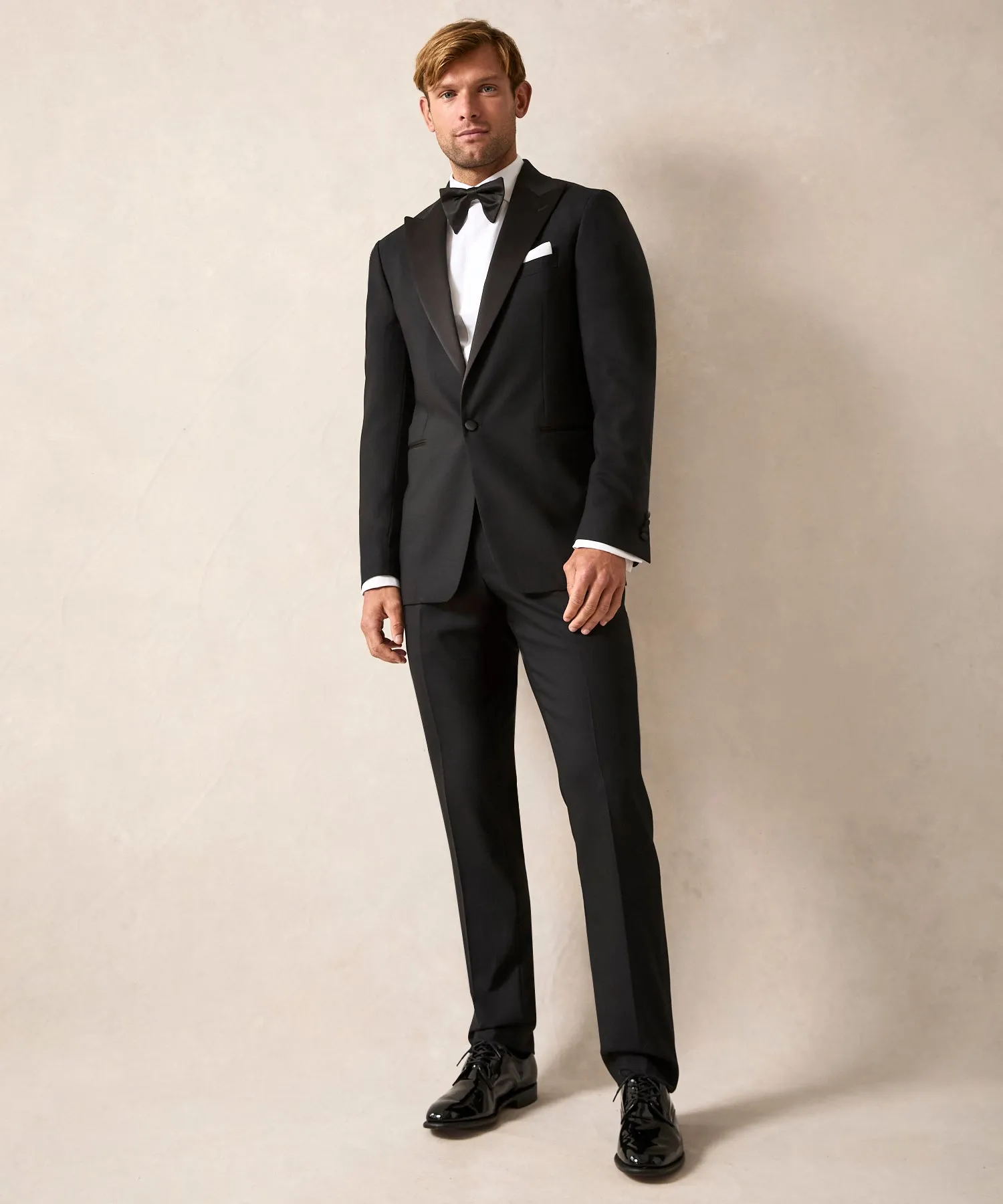 Italian Peak Lapel Tuxedo Jacket in Black