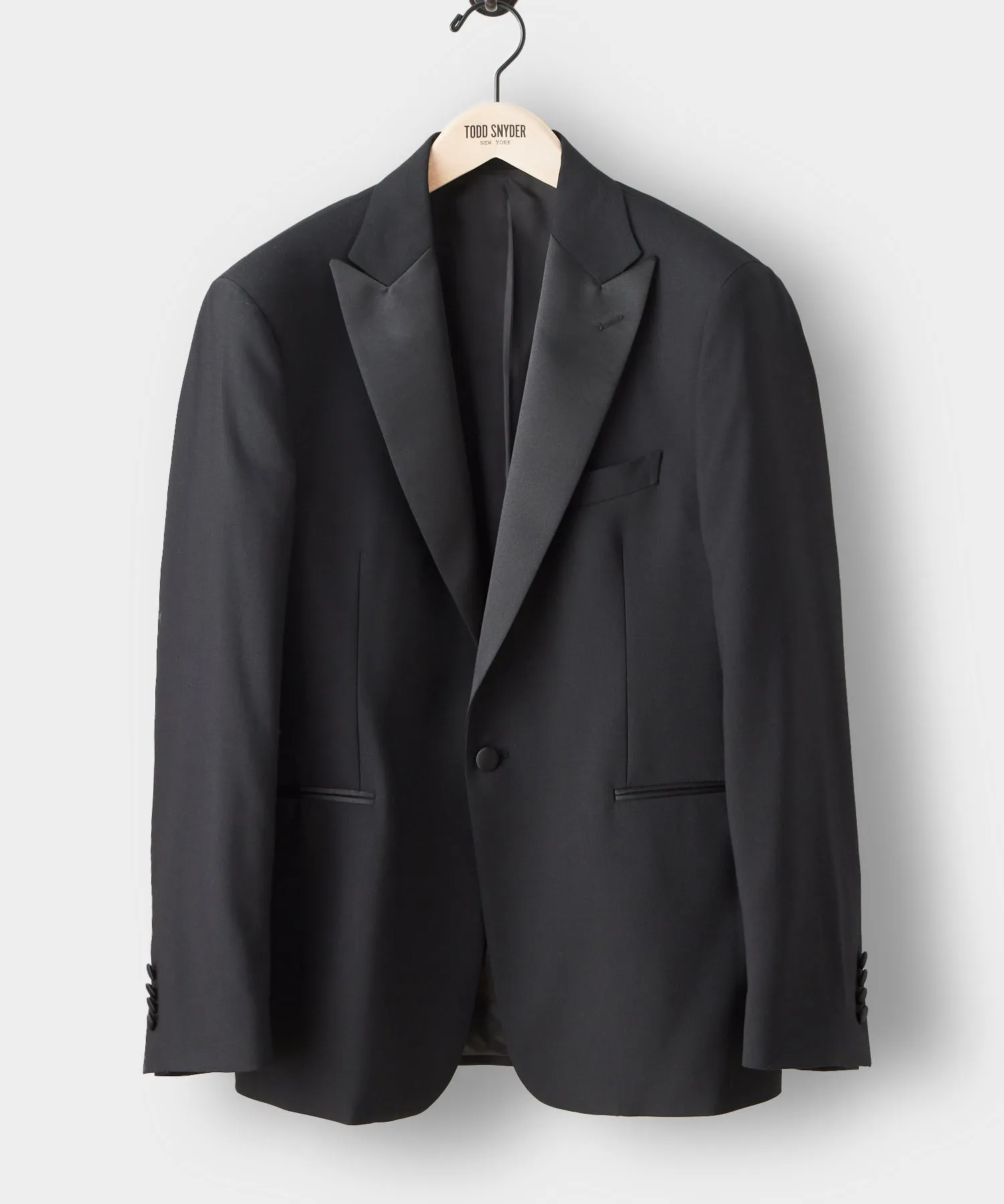 Italian Peak Lapel Tuxedo Jacket in Black
