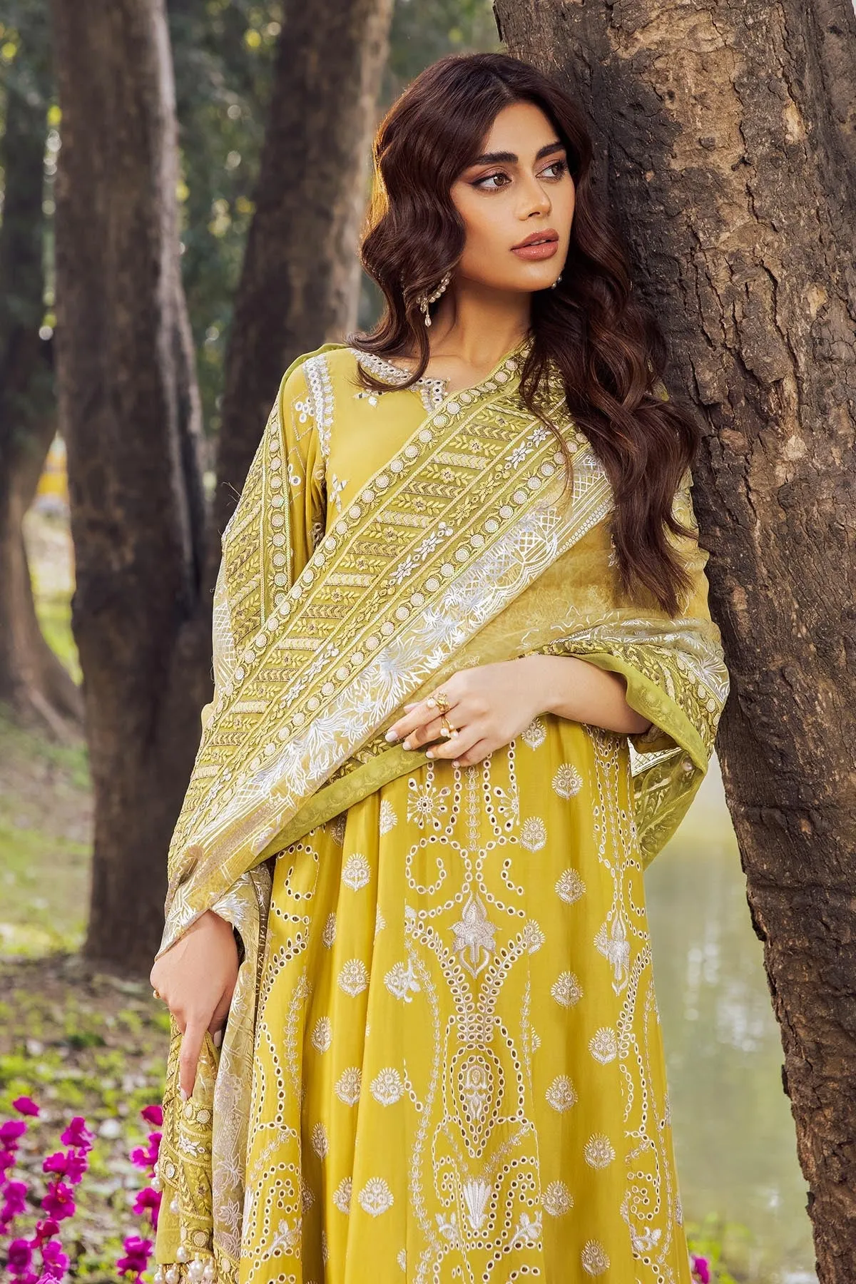 Nureh Exclusive Luxury Lawn Collection 2022 – Golden Hour